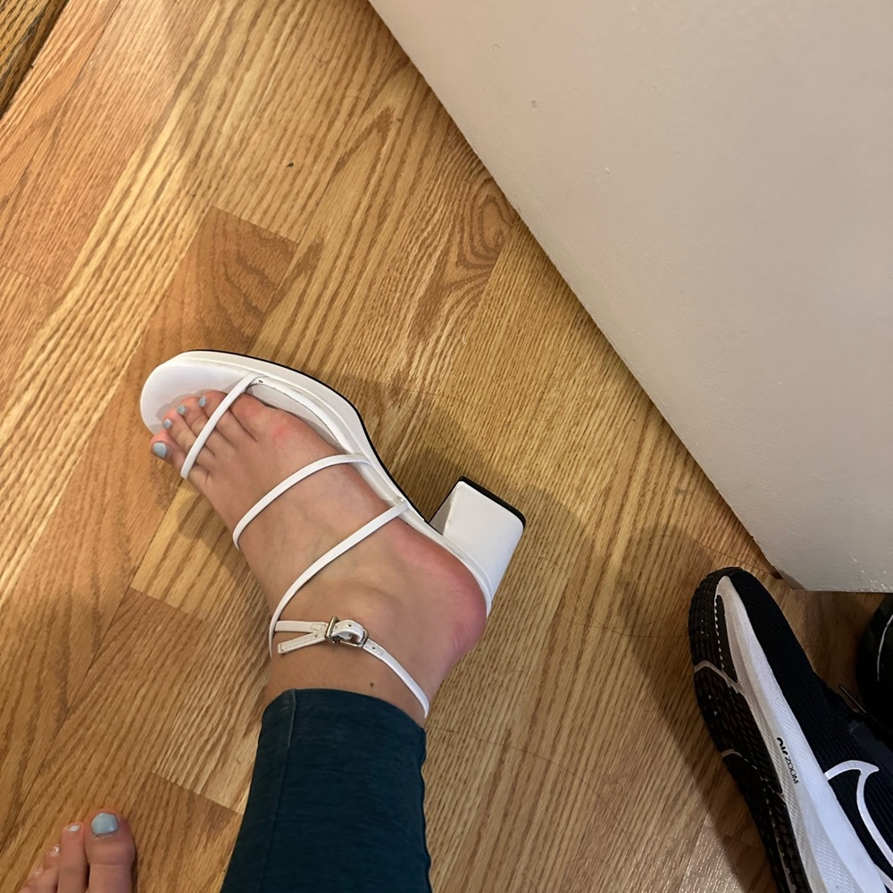 White Jeffrey Campbell Sandle heels